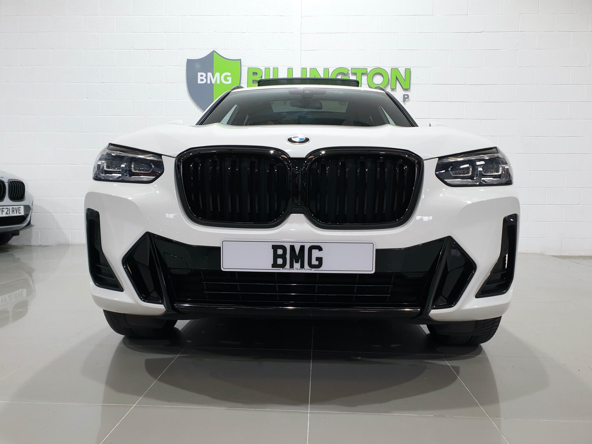 BMW X3 view 11