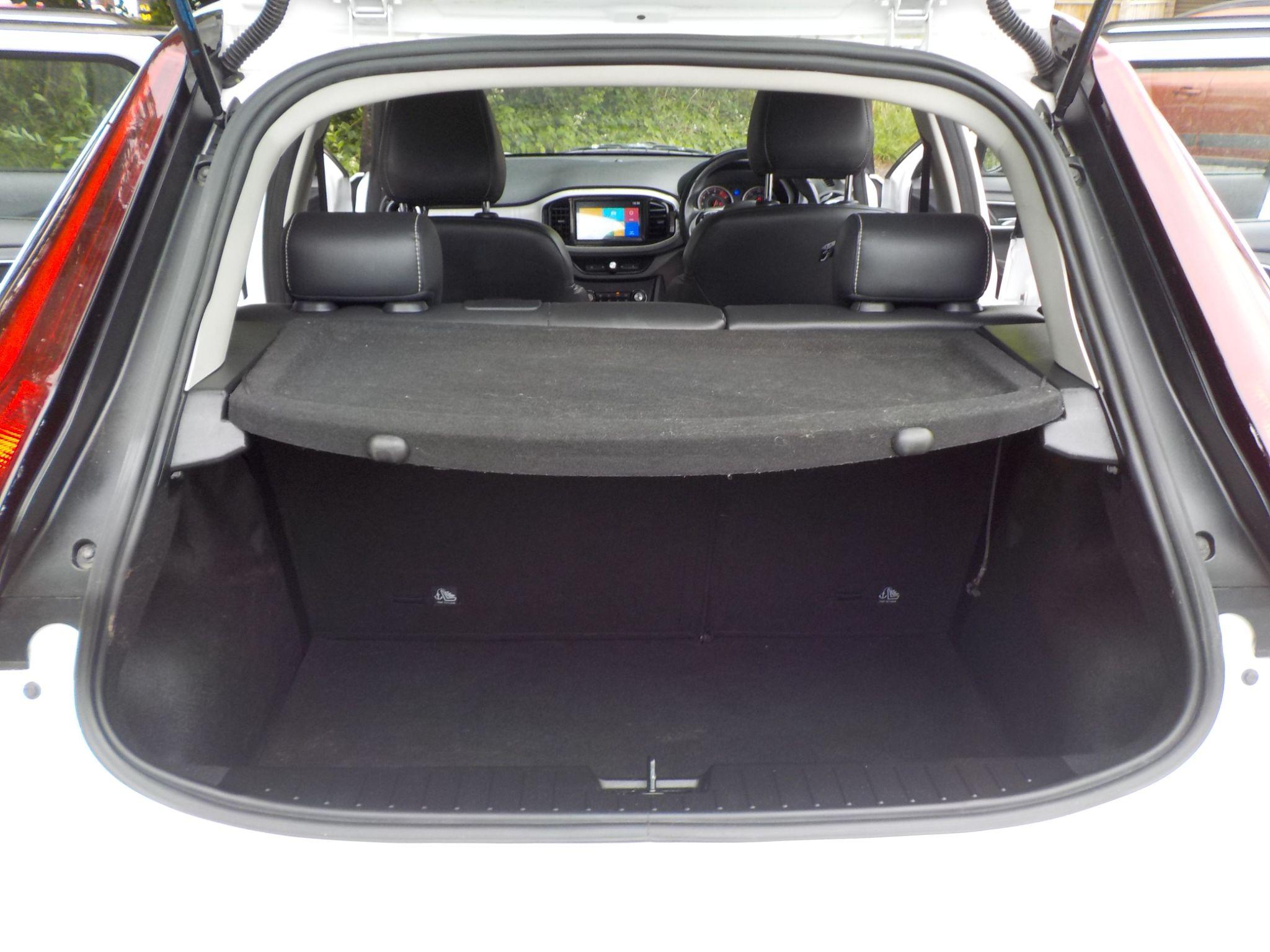 MG MG3 1.5 VTi-TECH Exclusive Euro 6 (s/s) 5dr