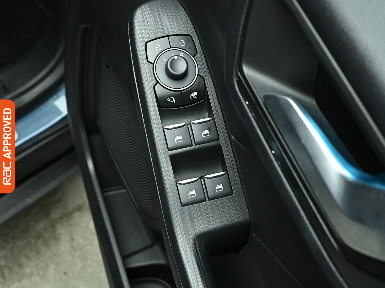 Ford Kuga view 27