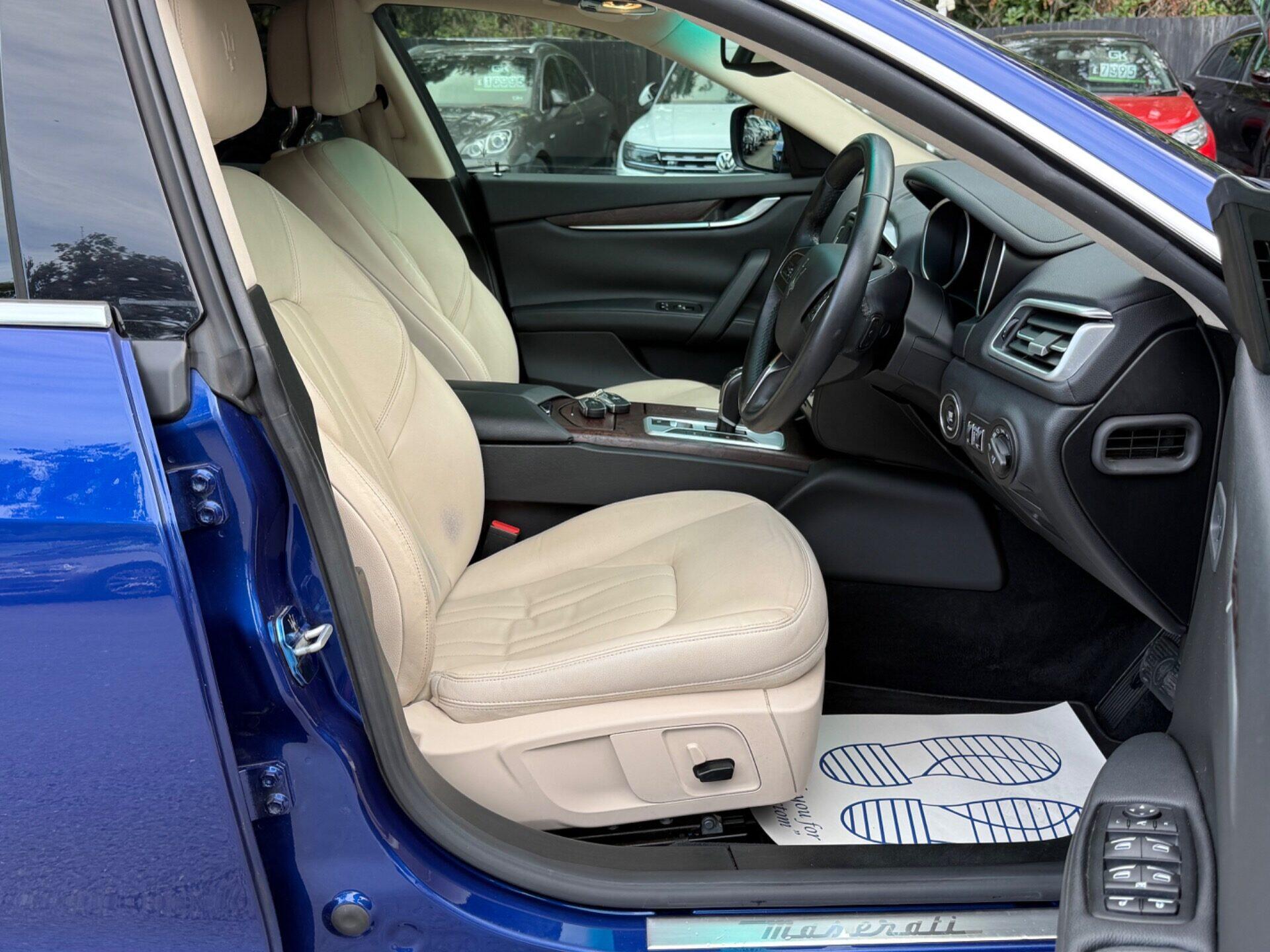 Maserati Ghibli view 14
