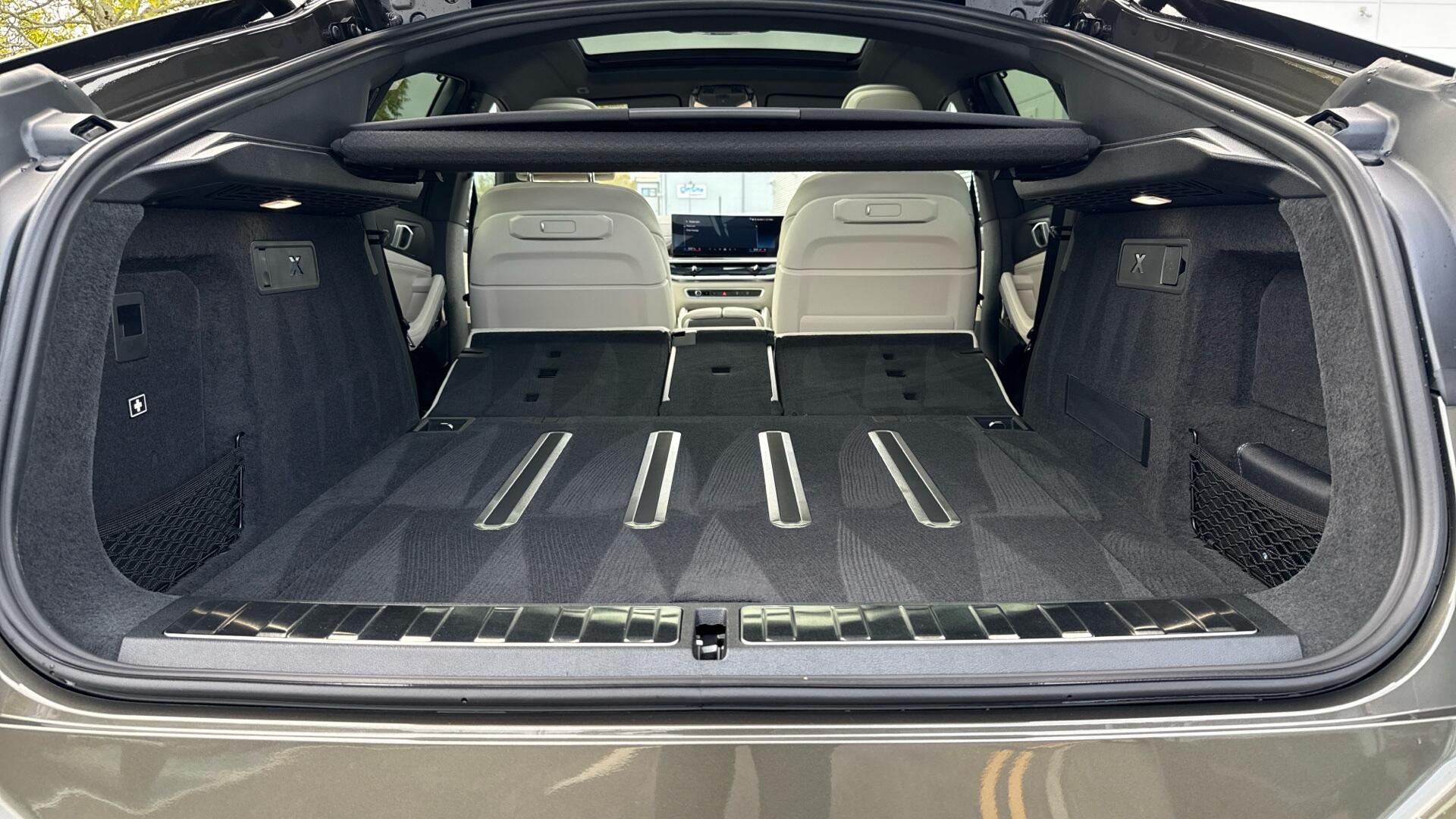 BMW X6 view 54