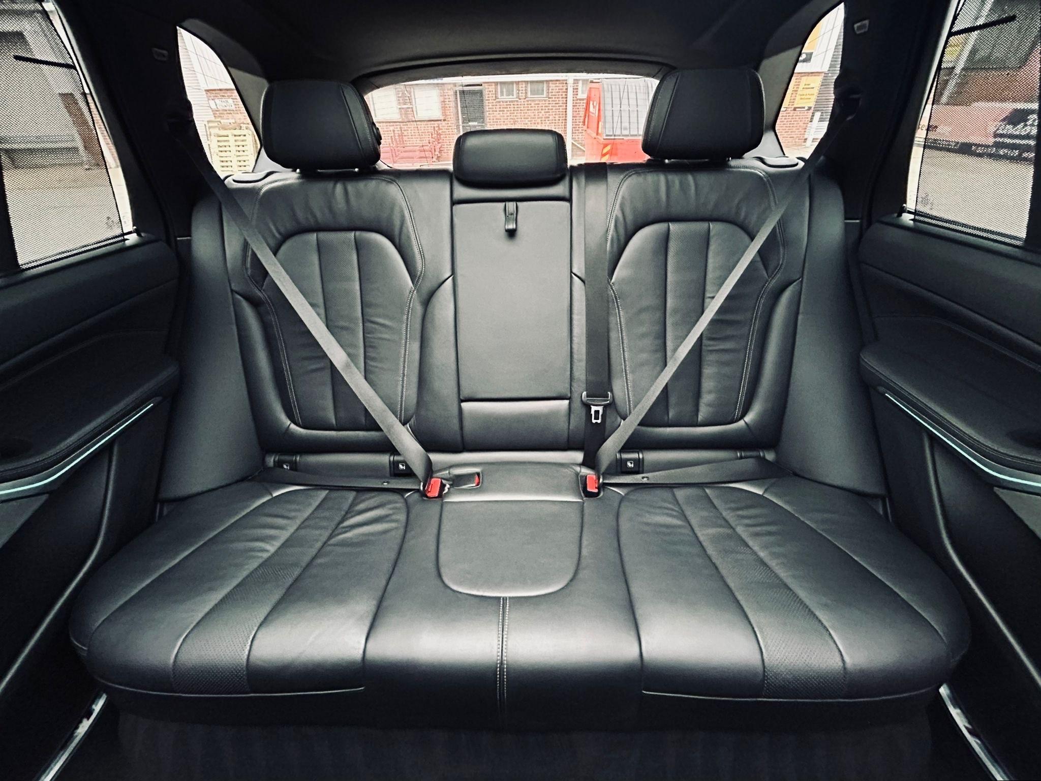 BMW X5 view 22