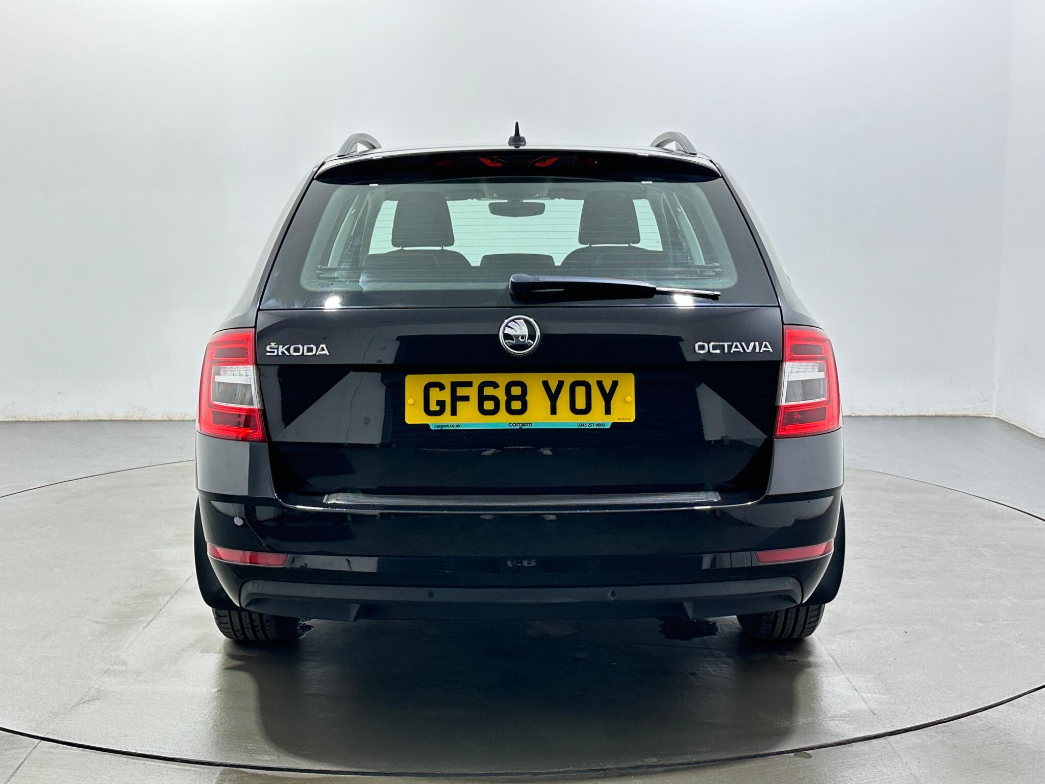 Skoda Octavia view 7