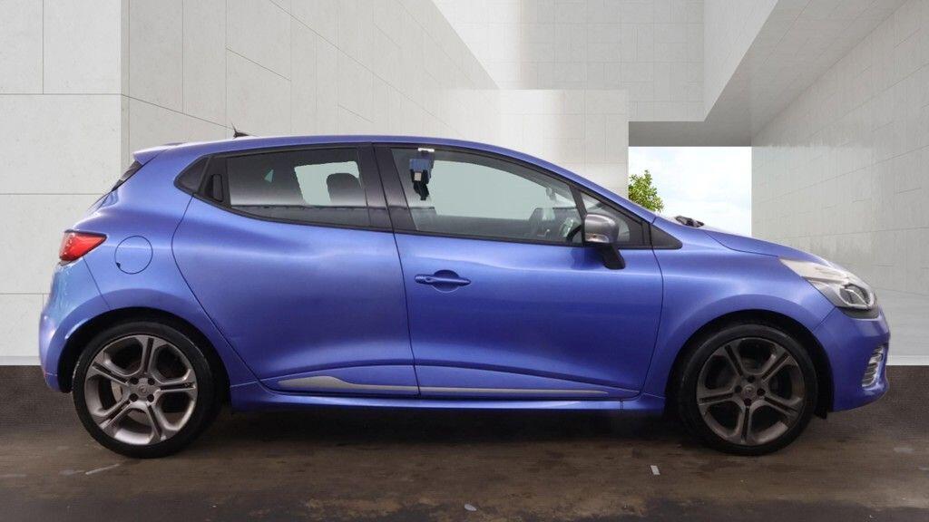 Renault Clio view 2