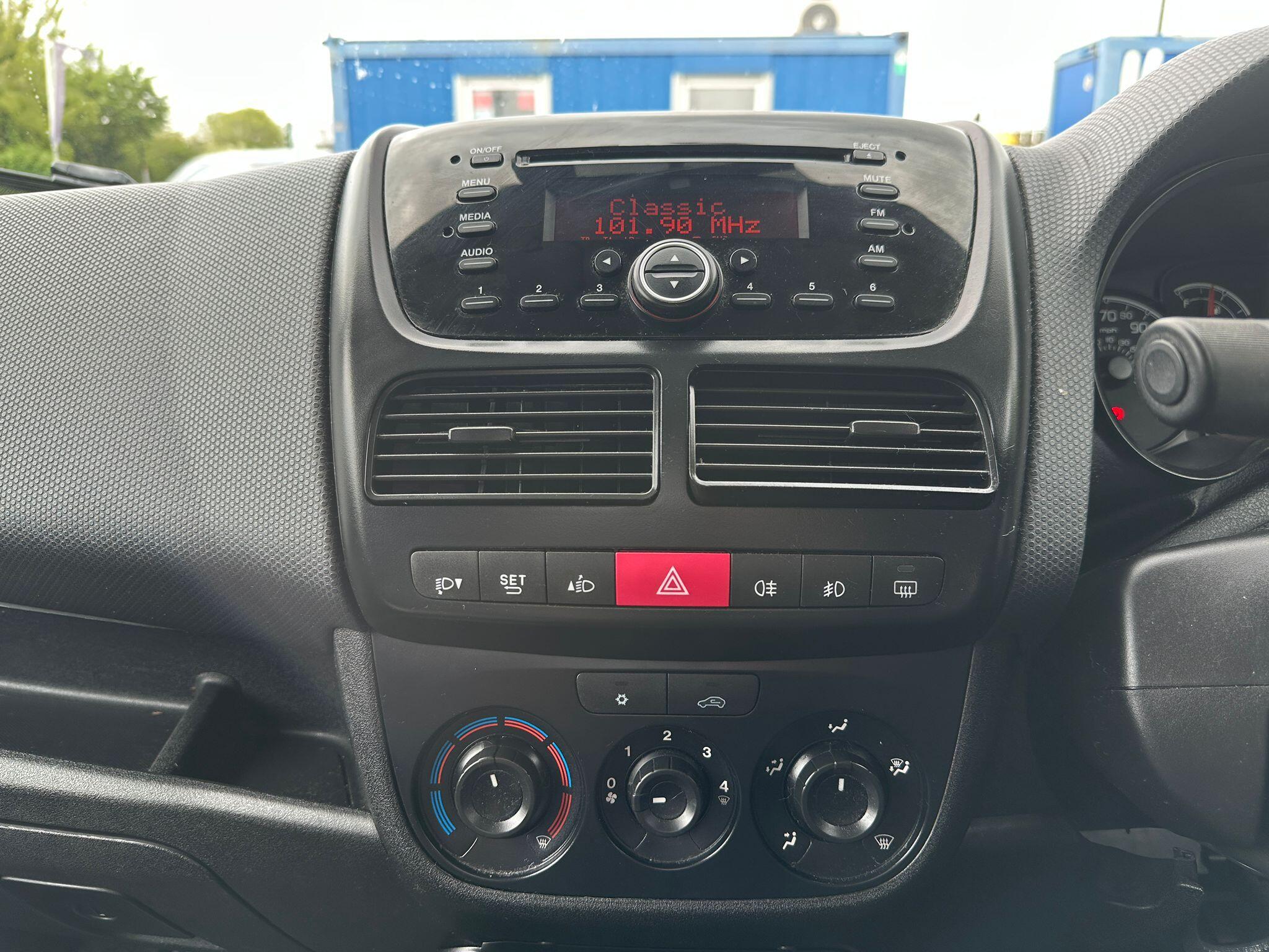 Fiat Doblo view 11