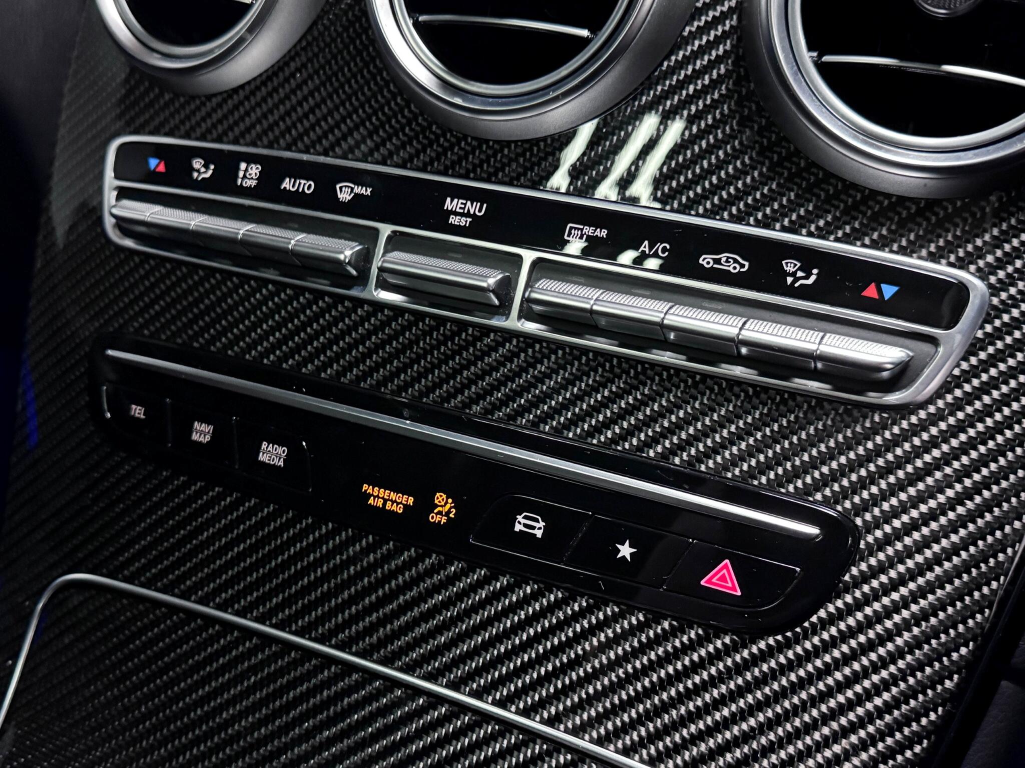Mercedes-Benz GLC view 26