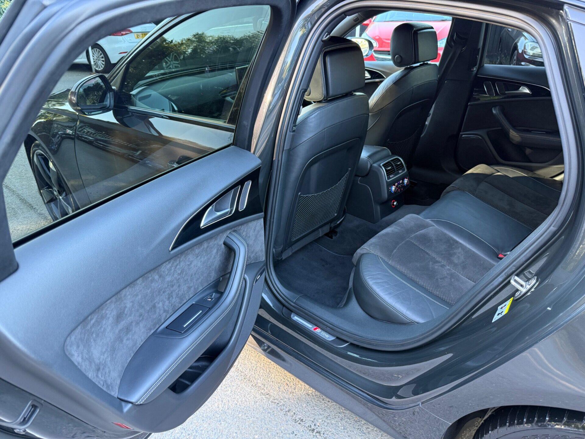 Audi A6 view 28