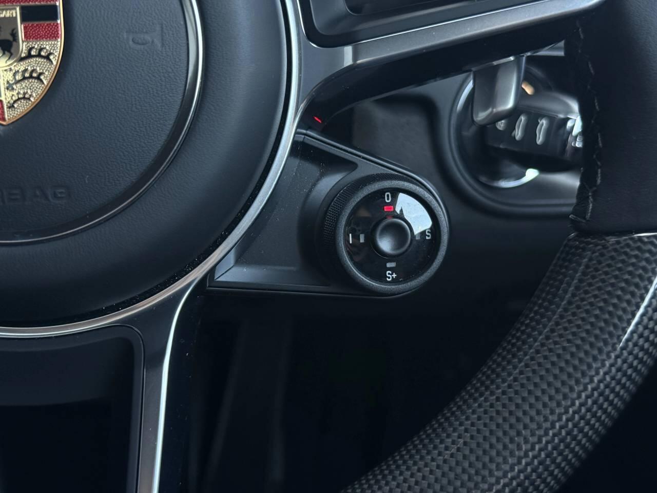 Porsche Cayman view 26