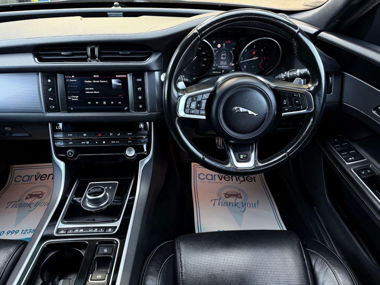 Jaguar XF view 21