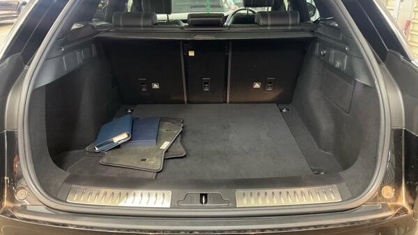 Land Rover Range Rover Velar view 9