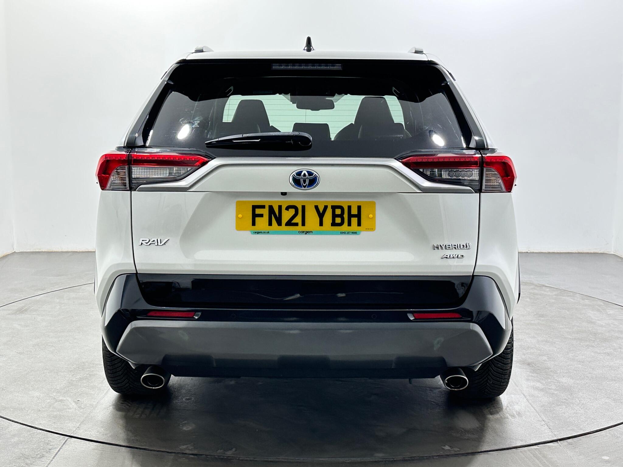 Toyota Rav4 view 7
