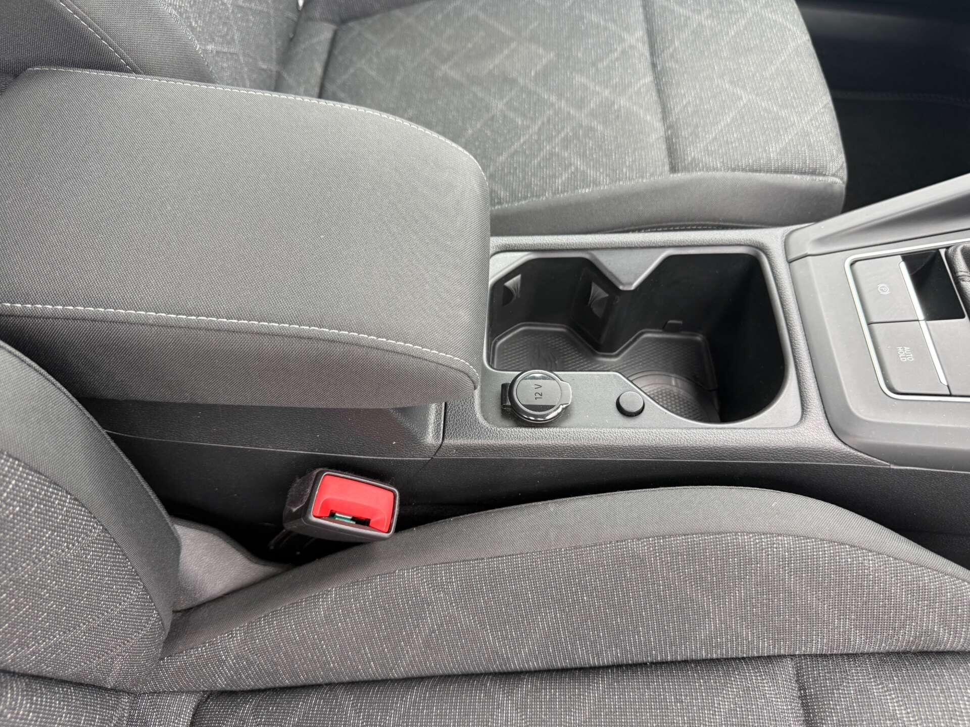 Volkswagen Golf view 15