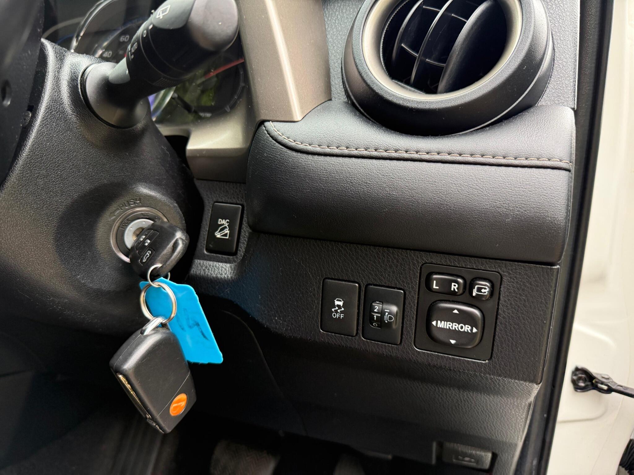Toyota Rav4 view 19