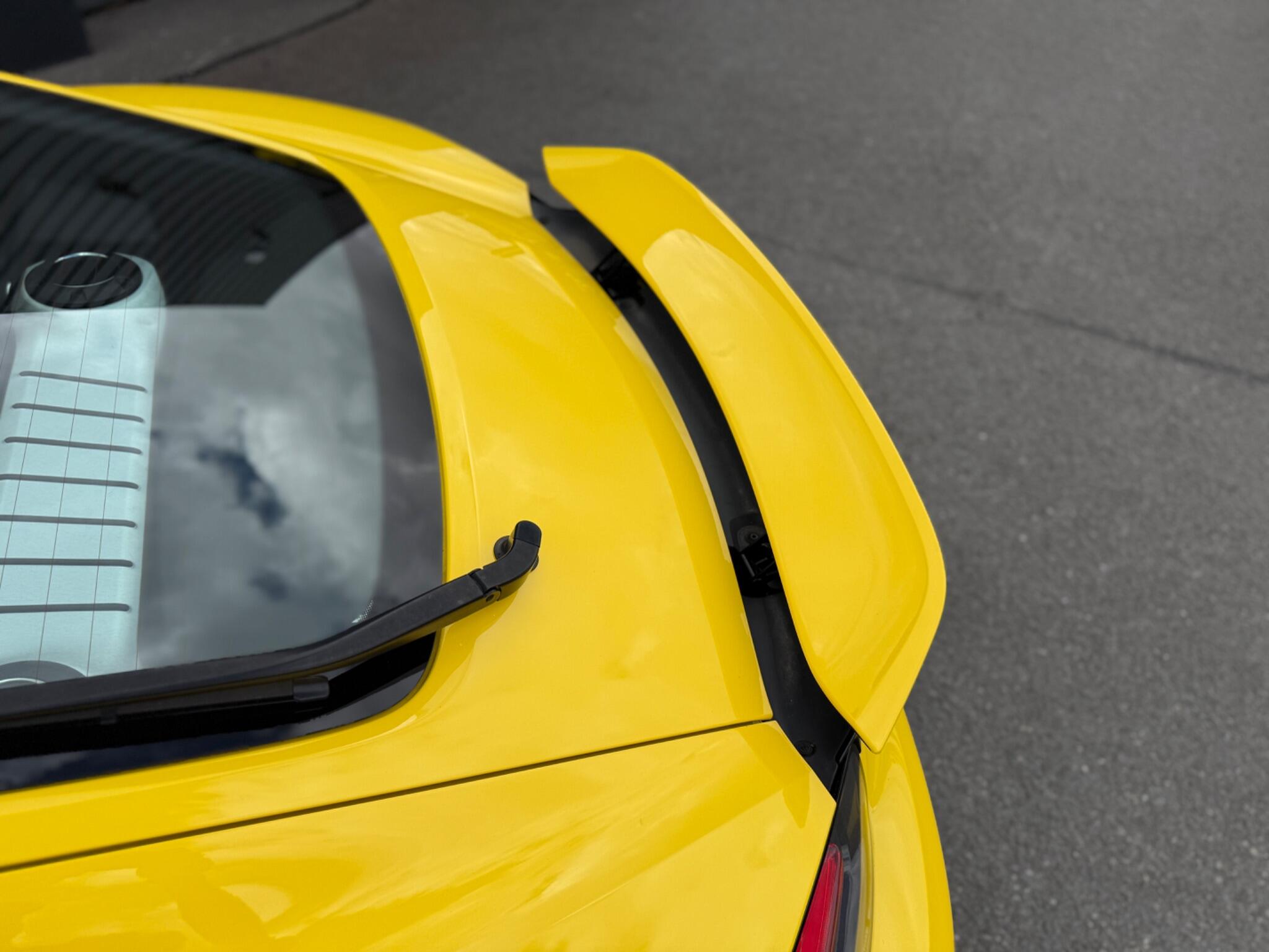 Porsche 718 Cayman view 39