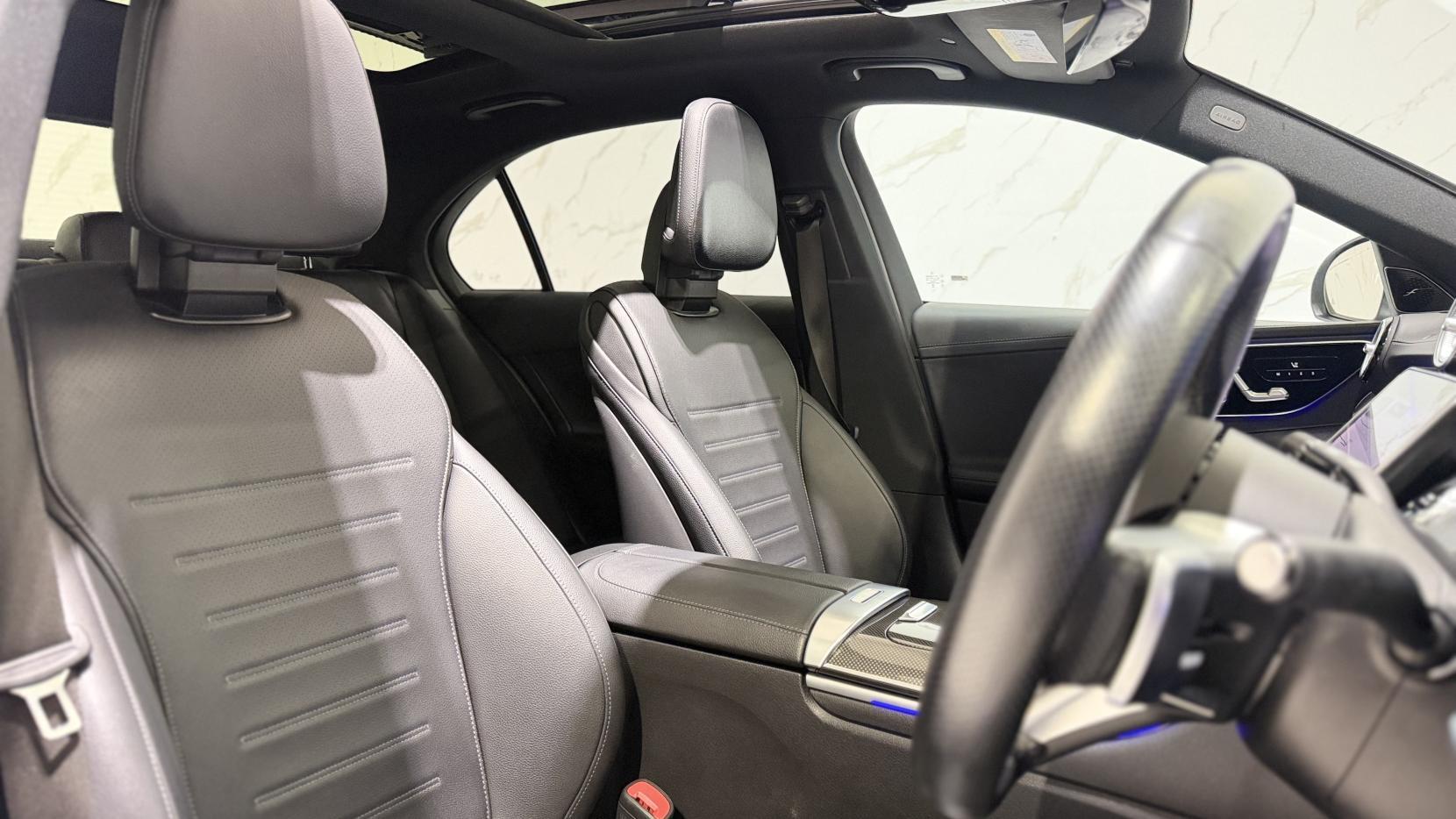 Mercedes-Benz C-Class view 4