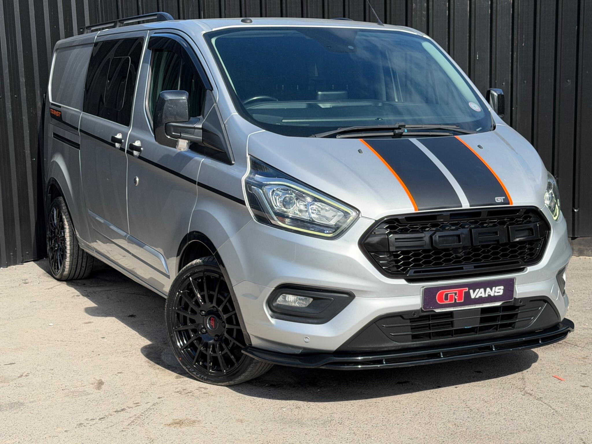 Ford Transit Custom view 8