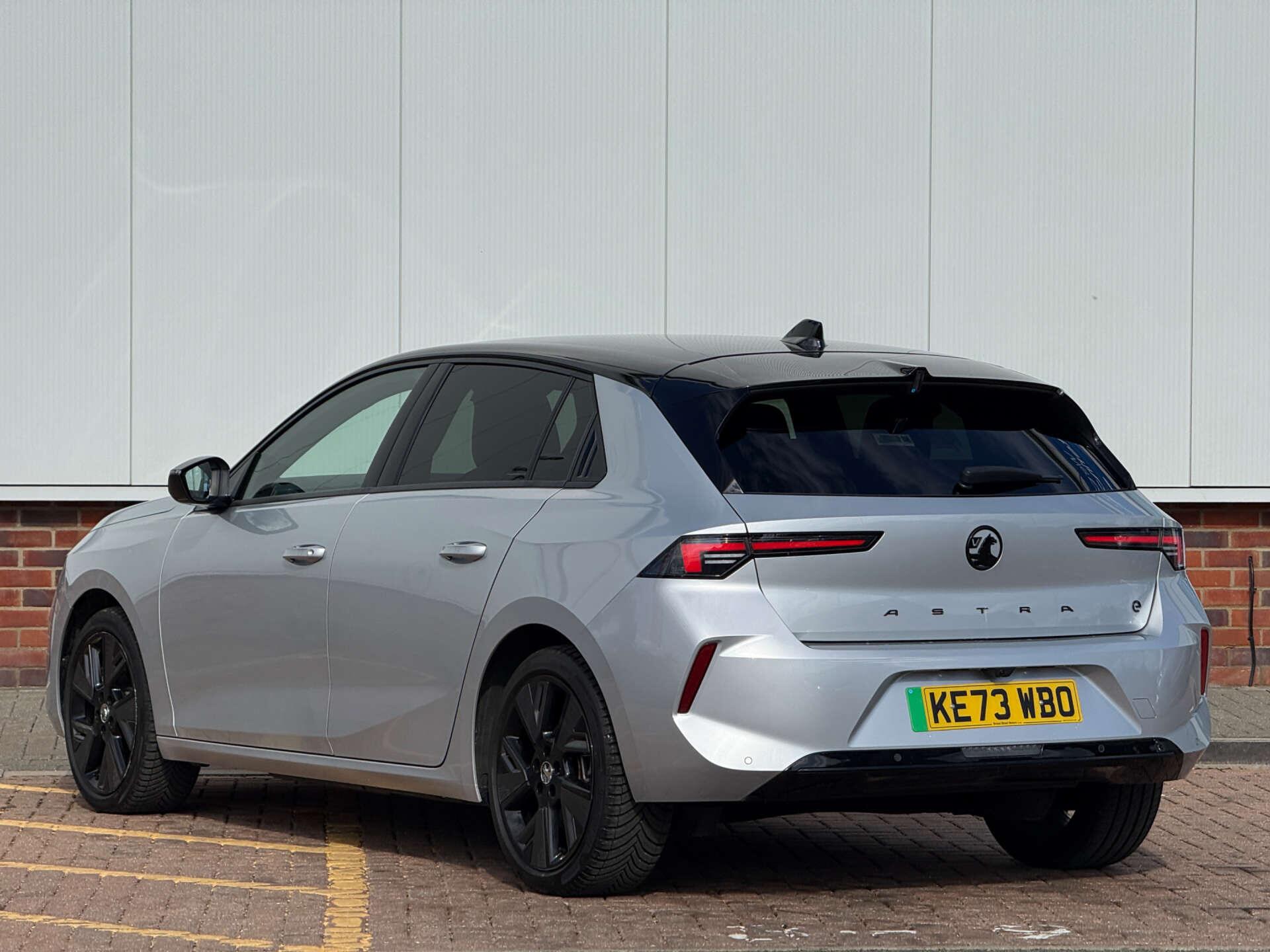 Vauxhall Astra Electric view 4
