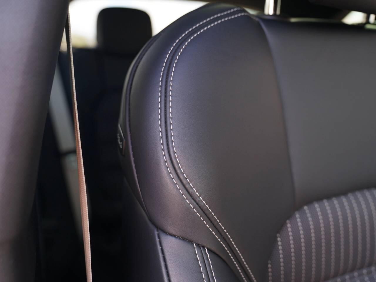 Porsche Macan view 22