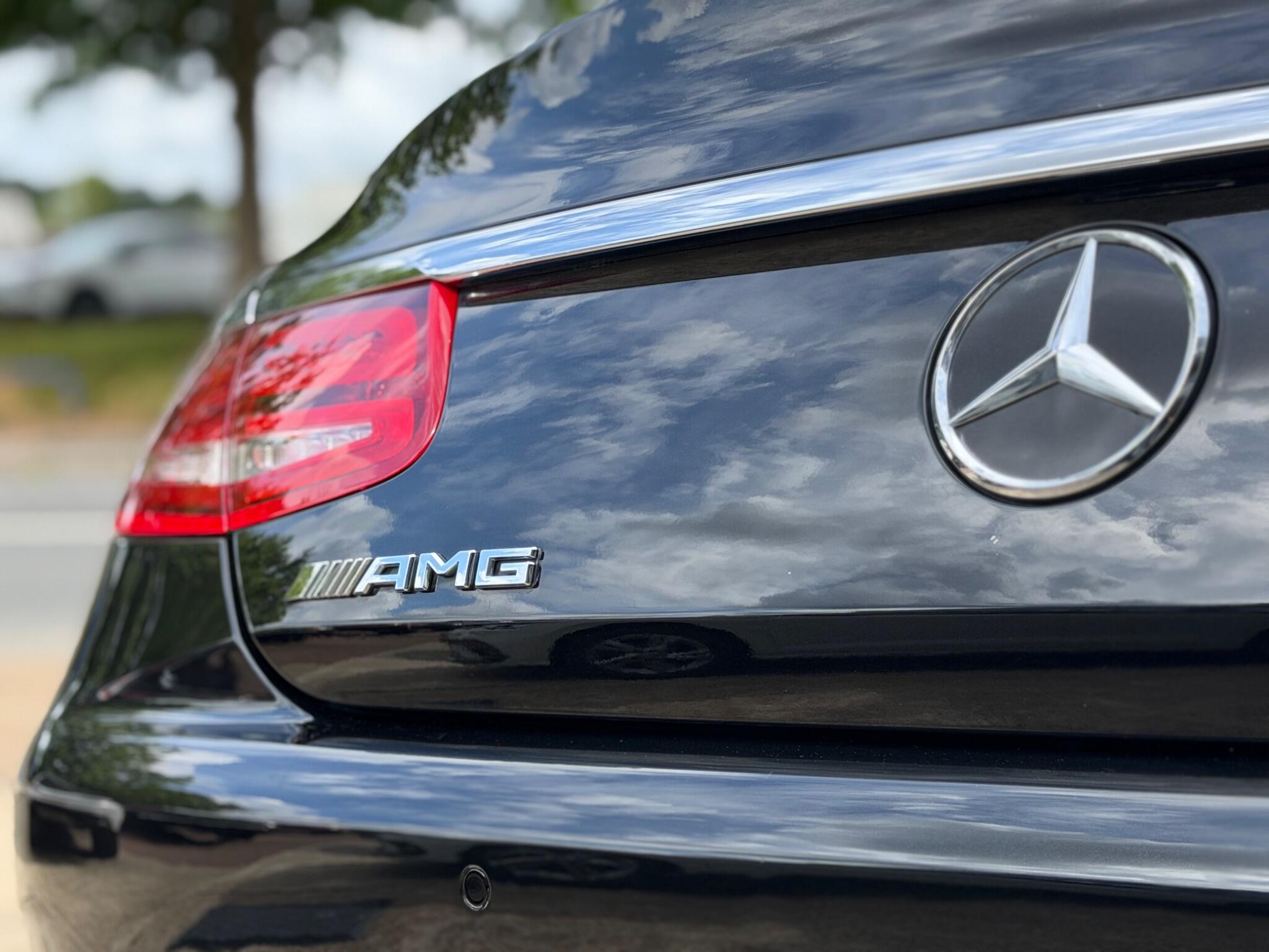 Mercedes-Benz S Class view 31