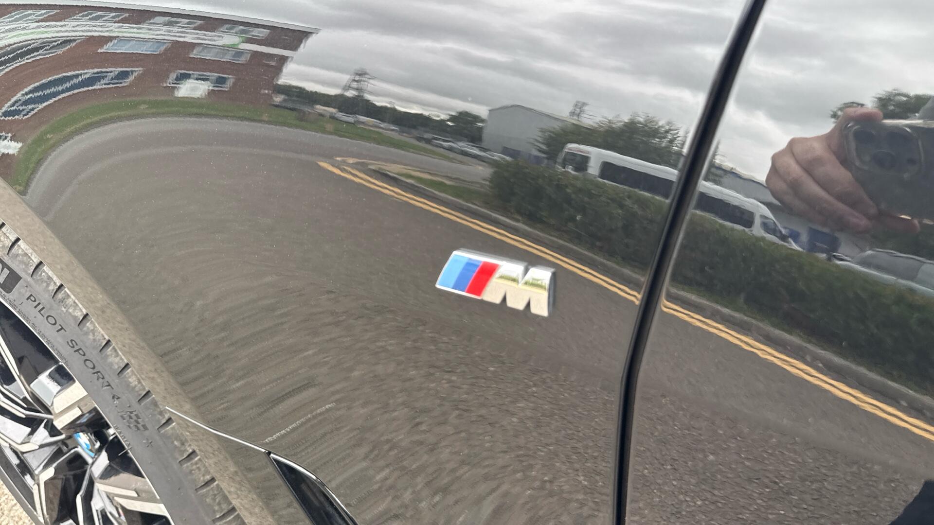 BMW i4 view 37