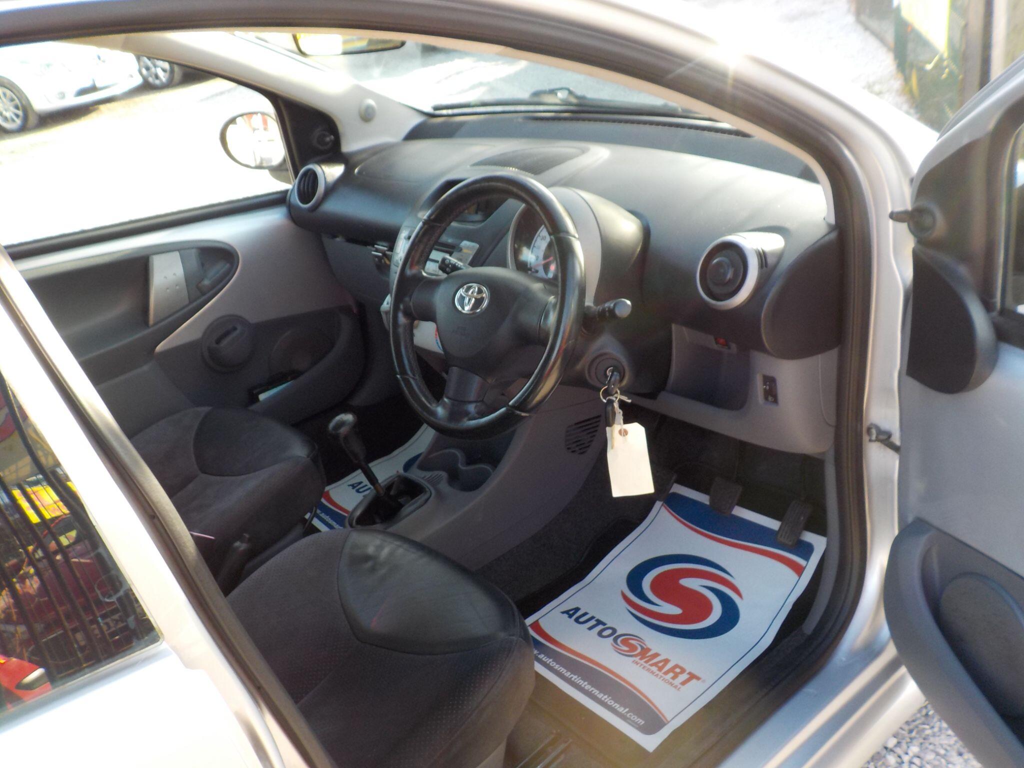 Toyota AYGO 1.0 VVT-i Platinum Euro 4 5dr