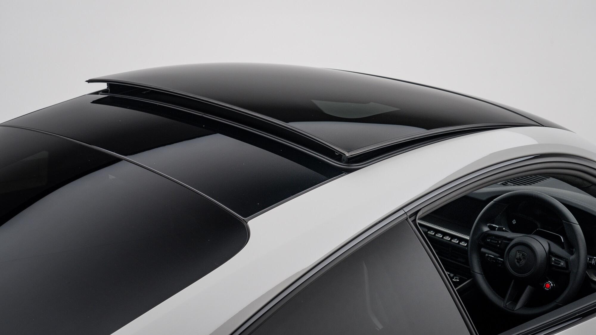 Porsche 911 view 47