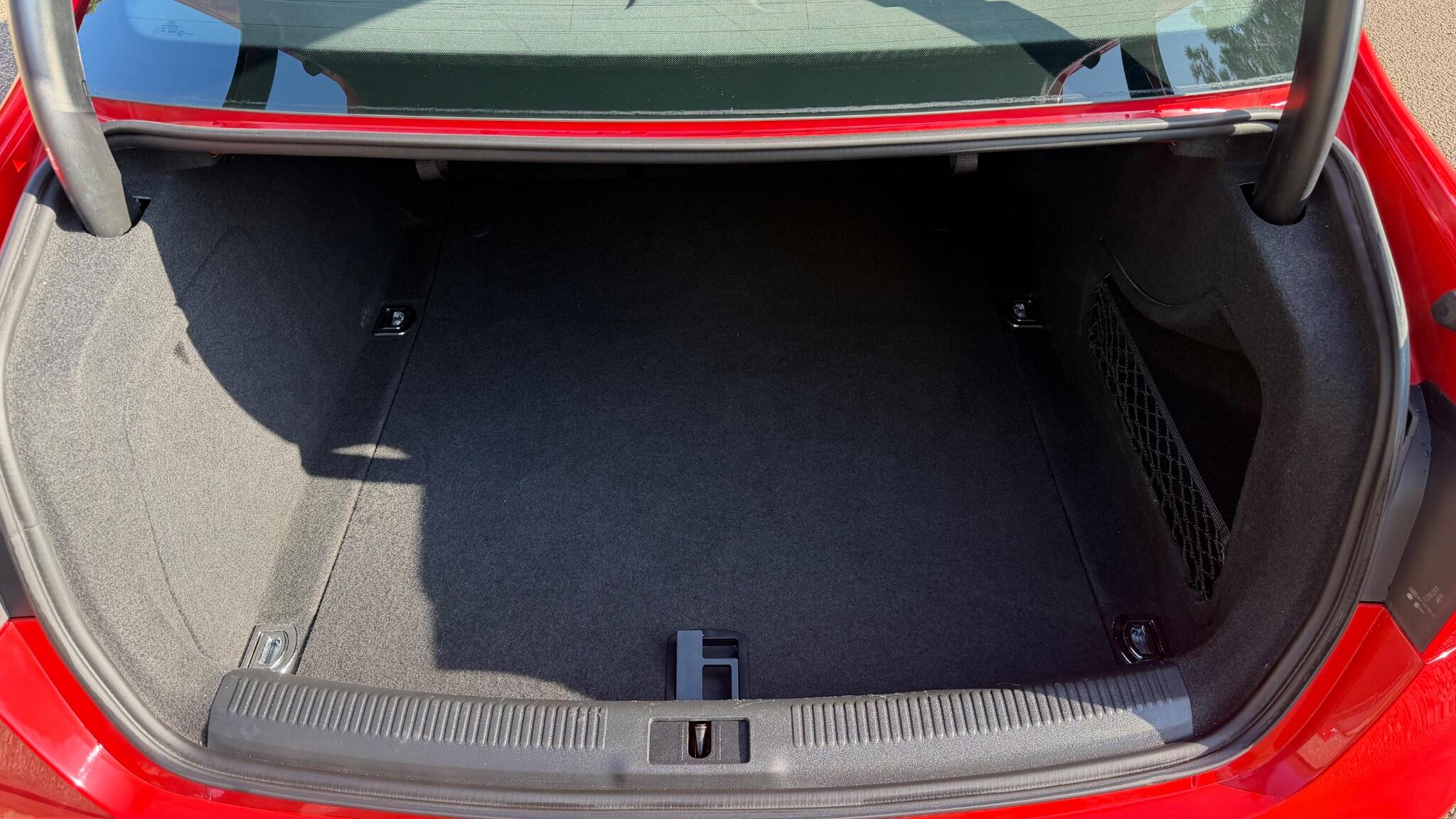 Audi A4 view 51