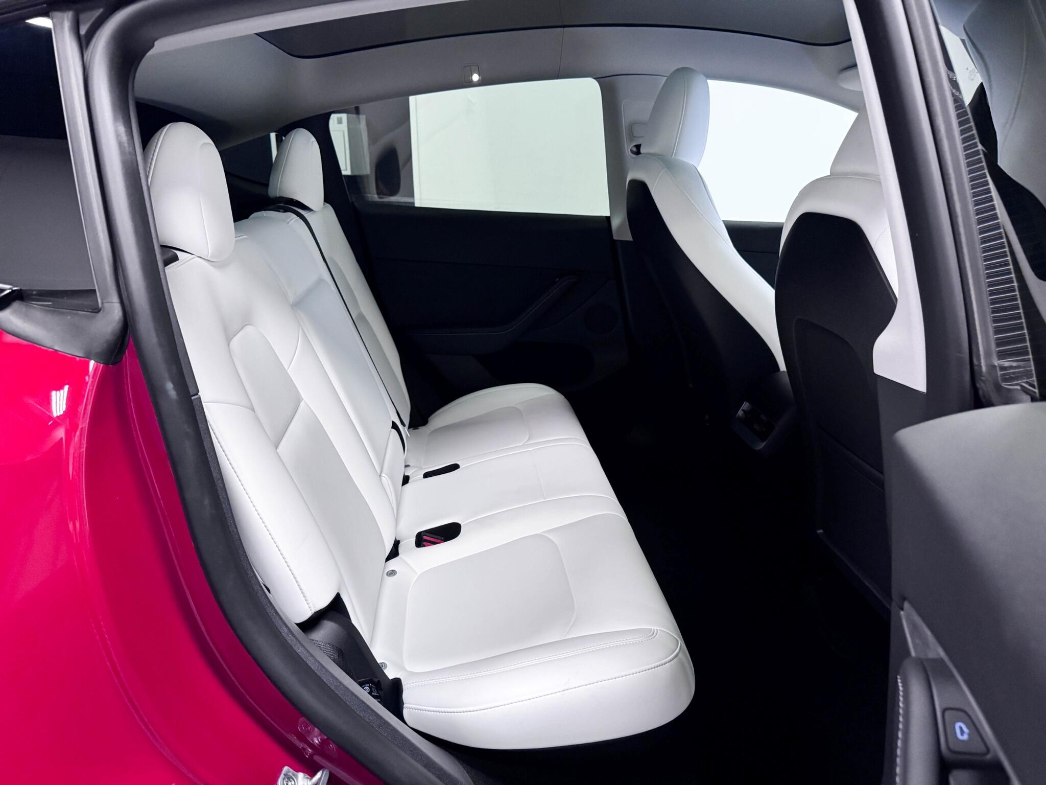 Tesla Model Y view 28
