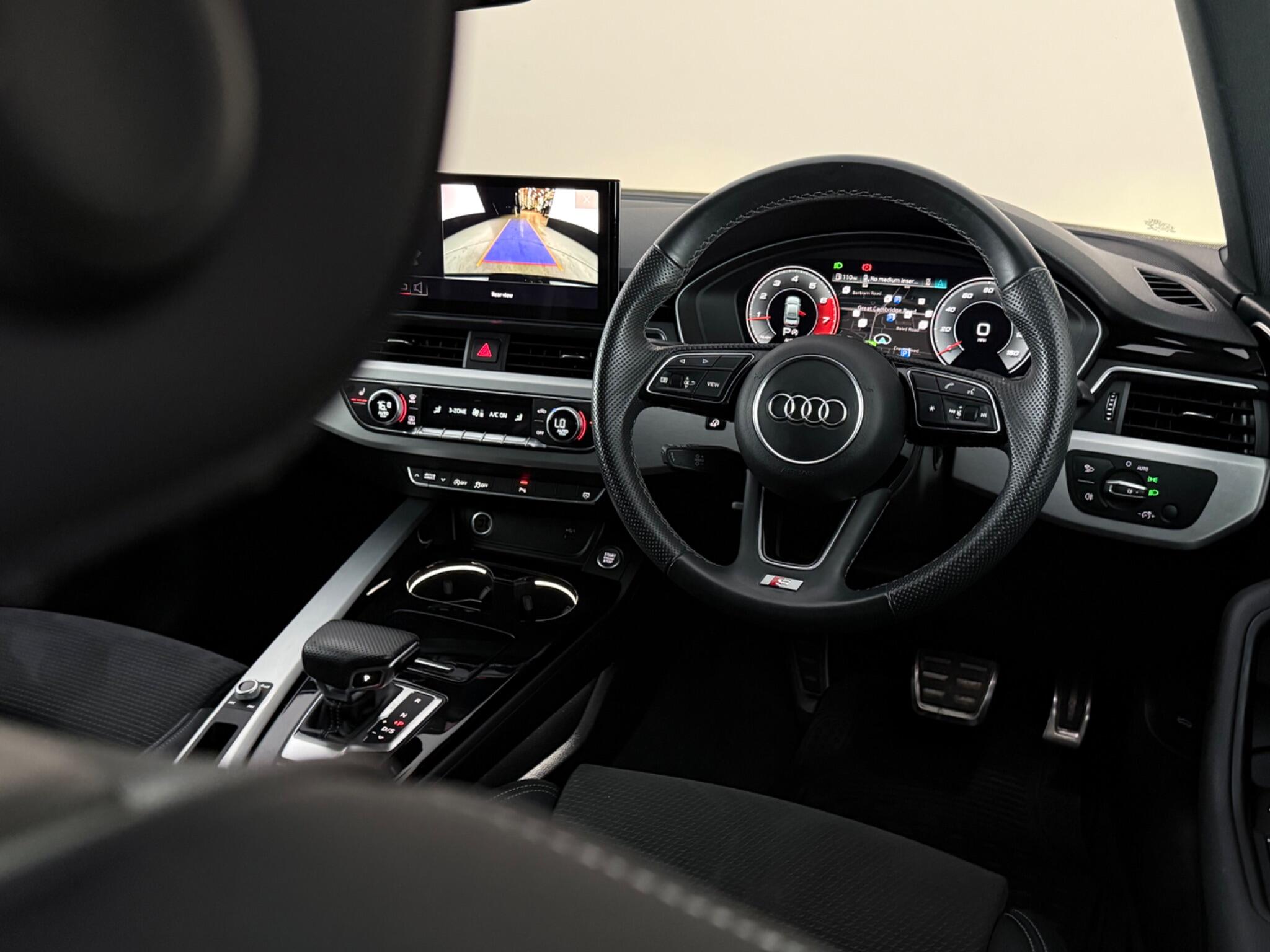 Audi A4 view 13