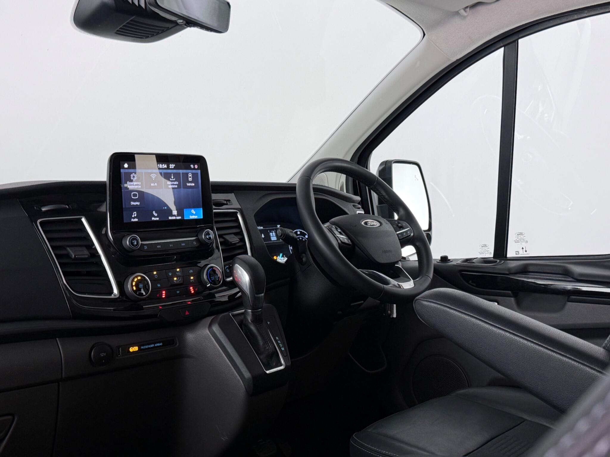 Ford Transit Custom view 11