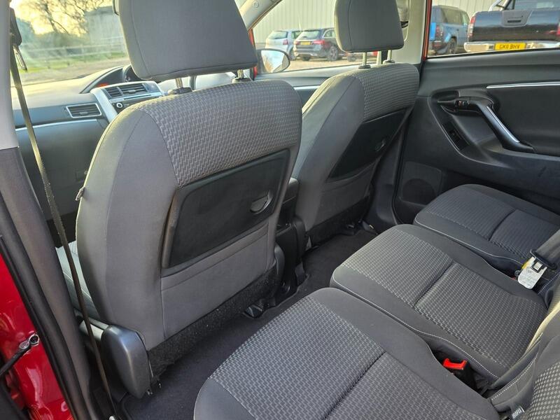 2014 Toyota Verso image 24