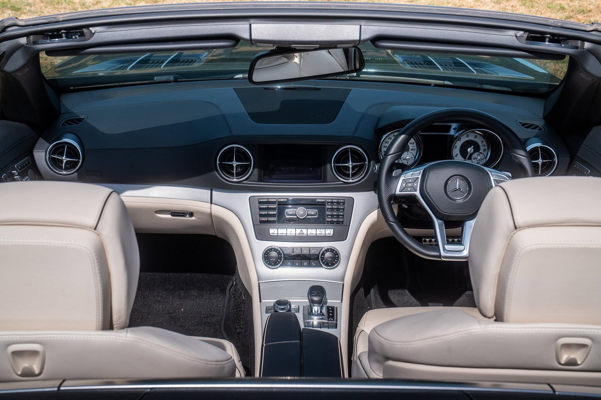 Mercedes-Benz SL view 41