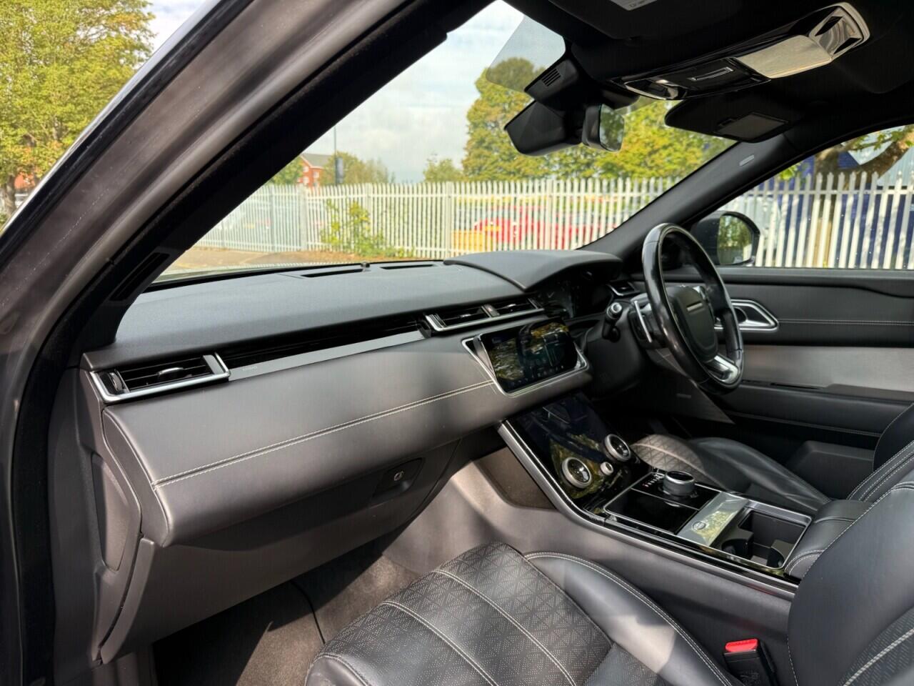 Land Rover Range Rover Velar view 11
