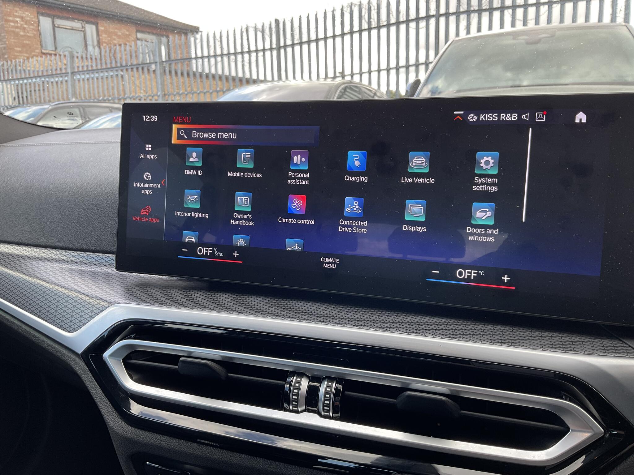 BMW I4 view 39