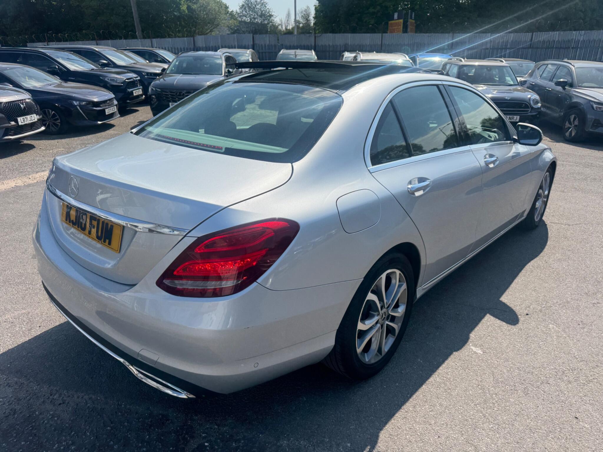 Mercedes-Benz C Class view 4