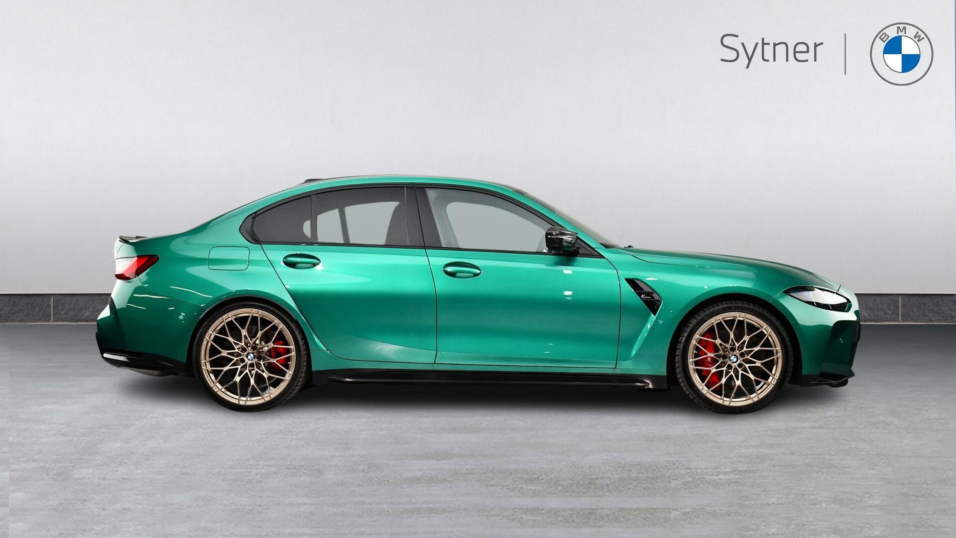BMW M3 view 3