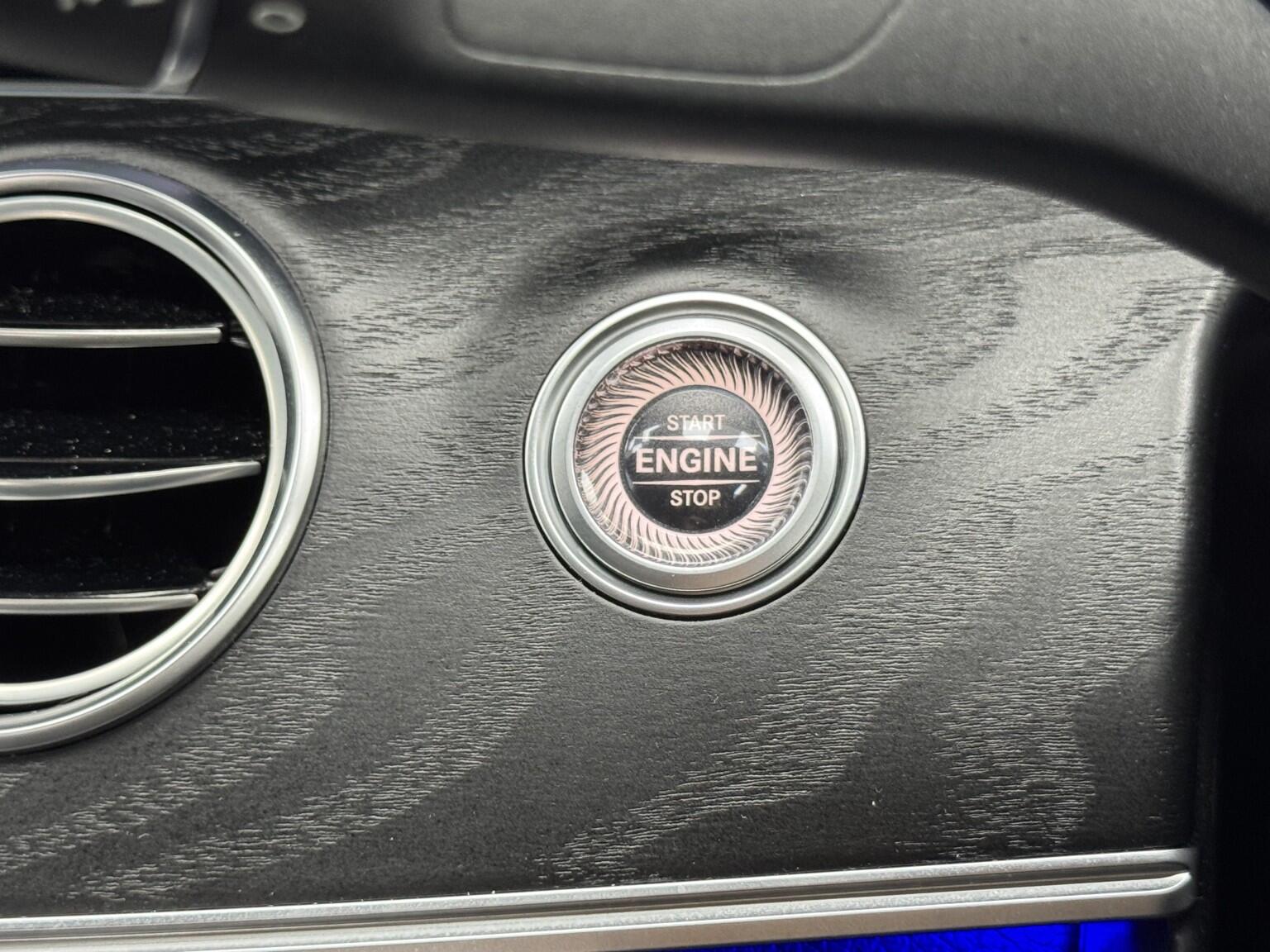 Mercedes-Benz E-Class view 28