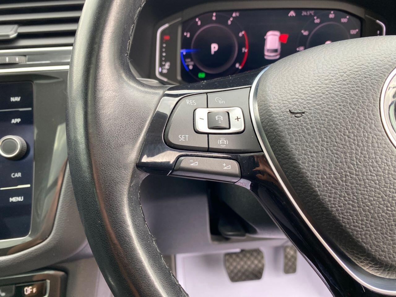 Volkswagen Tiguan view 26