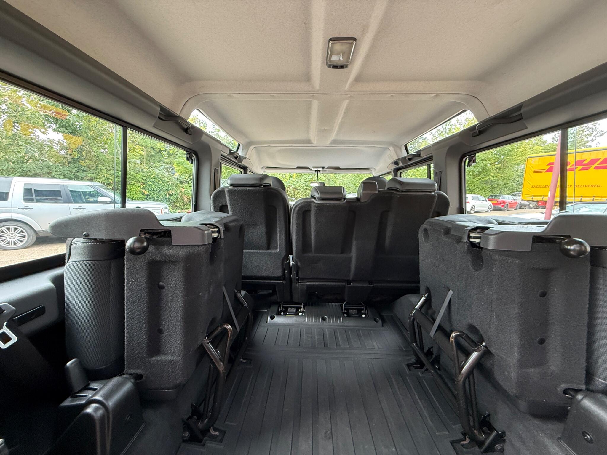 Land Rover Defender view 17