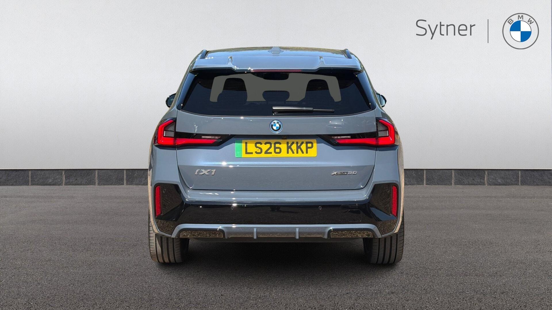 BMW Ix1 view 15
