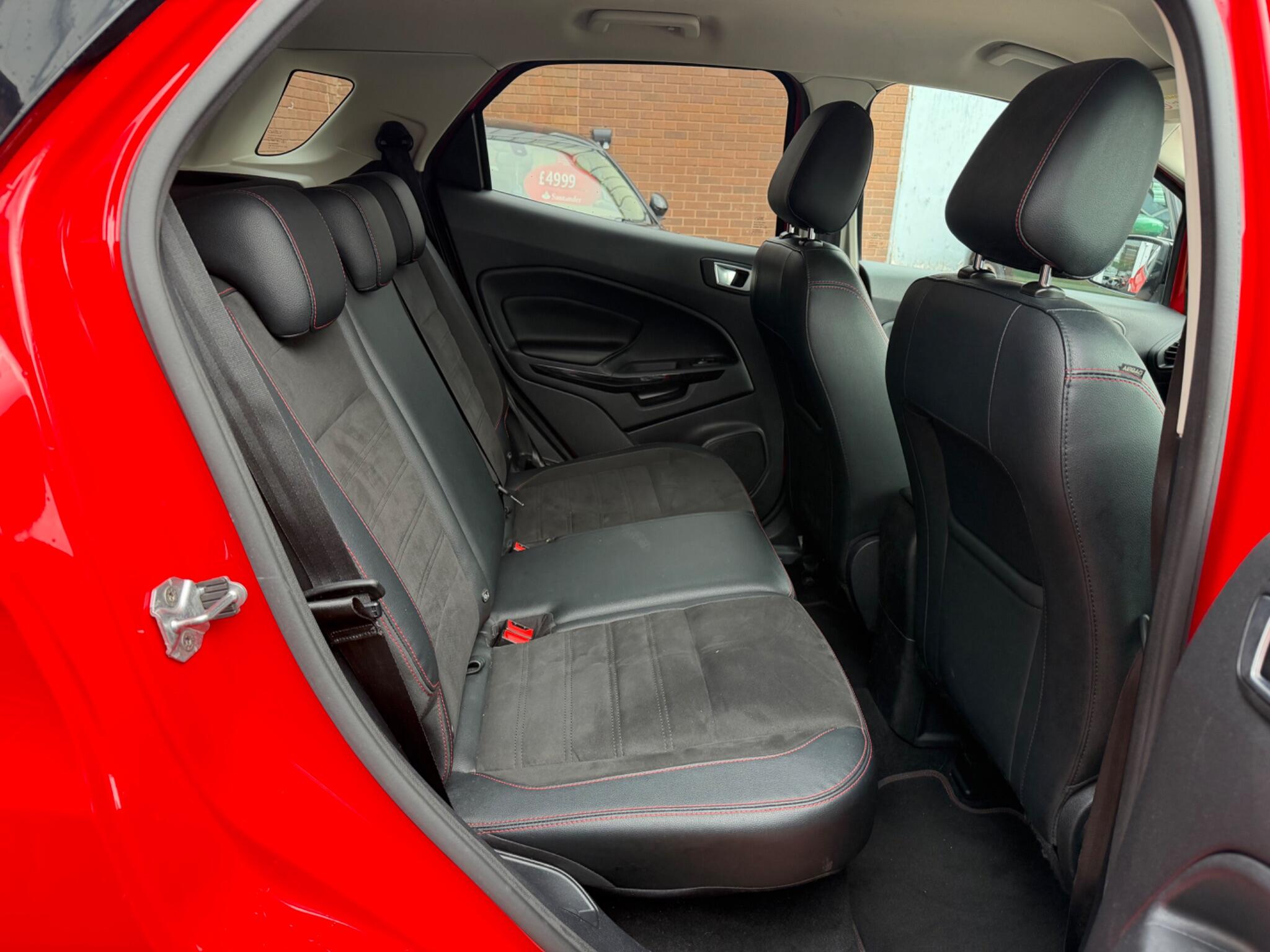 Ford Ecosport view 89