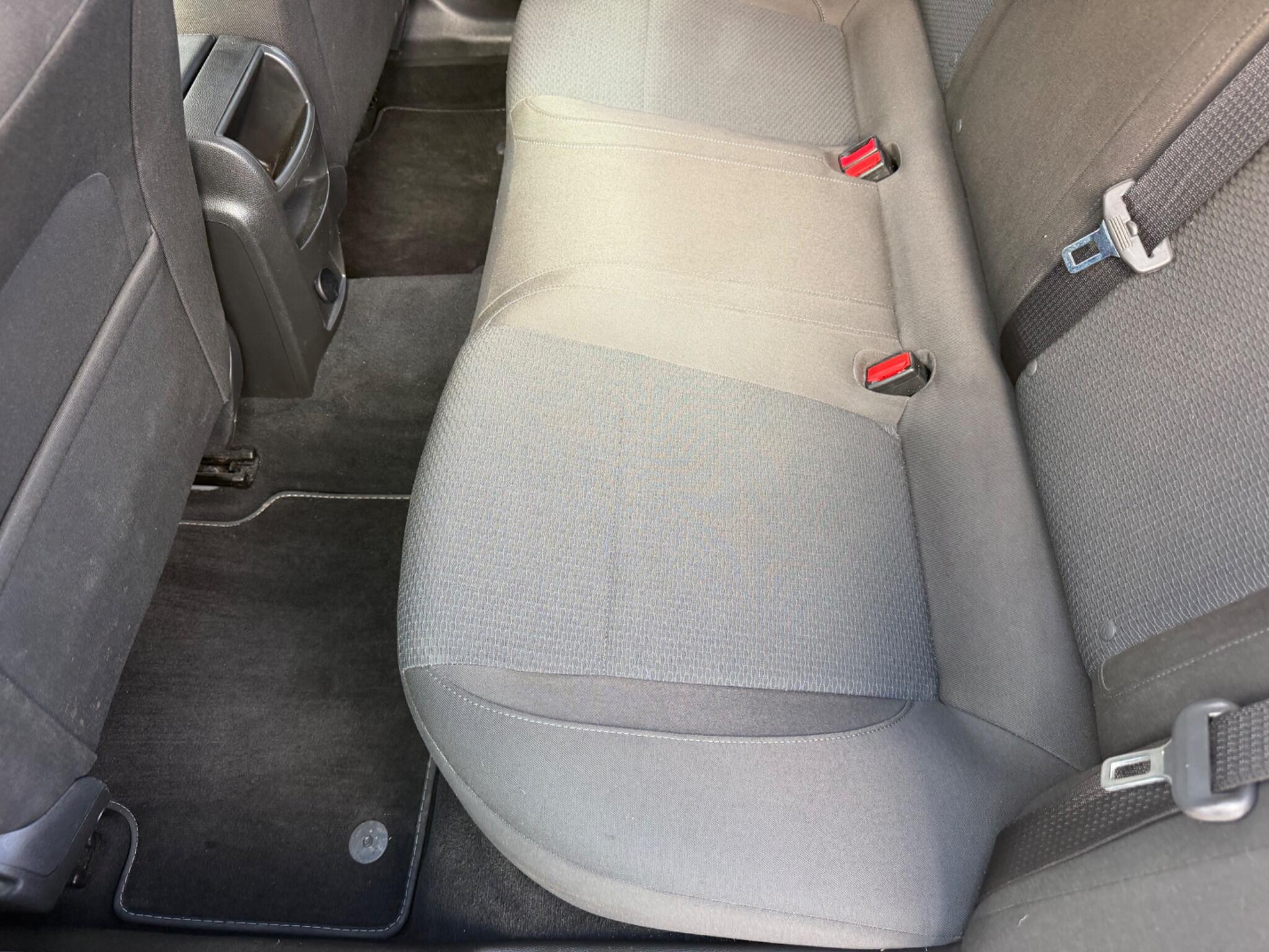 Vauxhall Insignia view 28