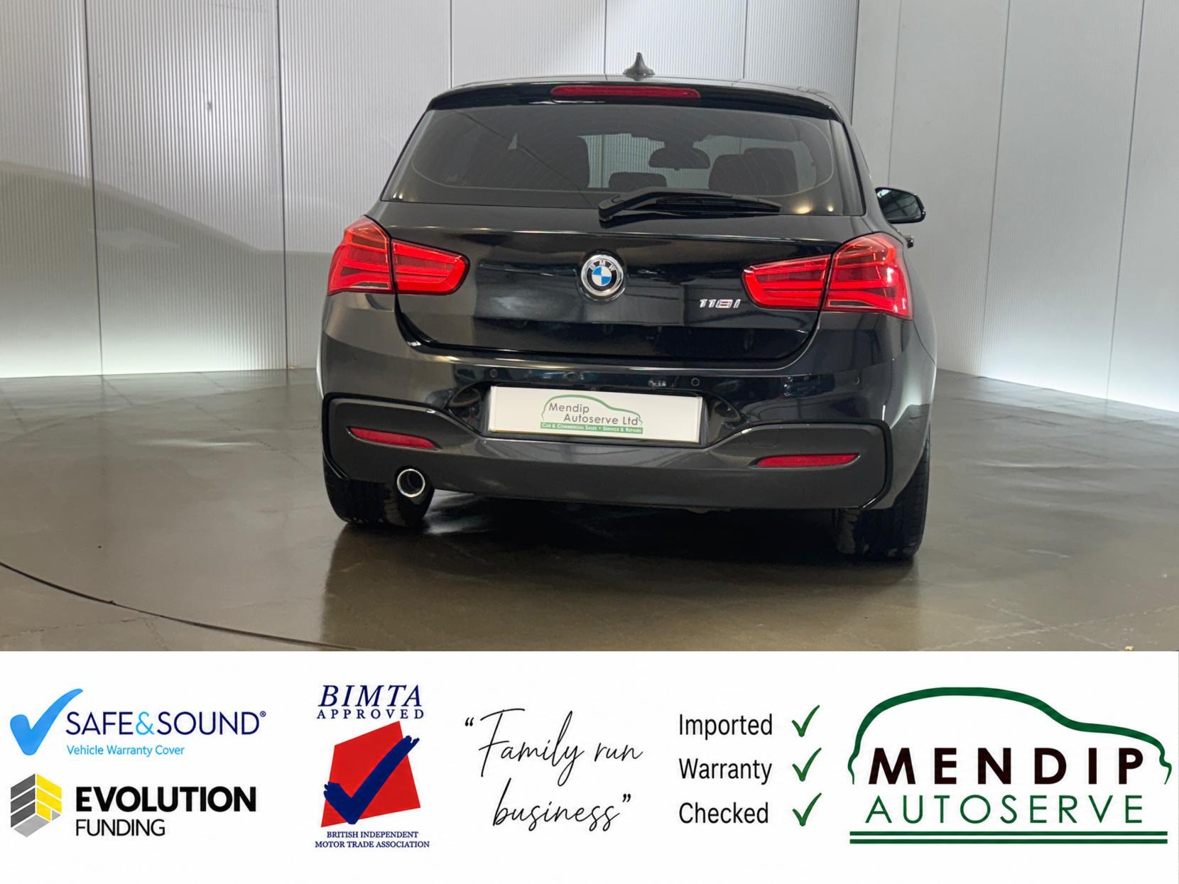 BMW 1 Series view 22