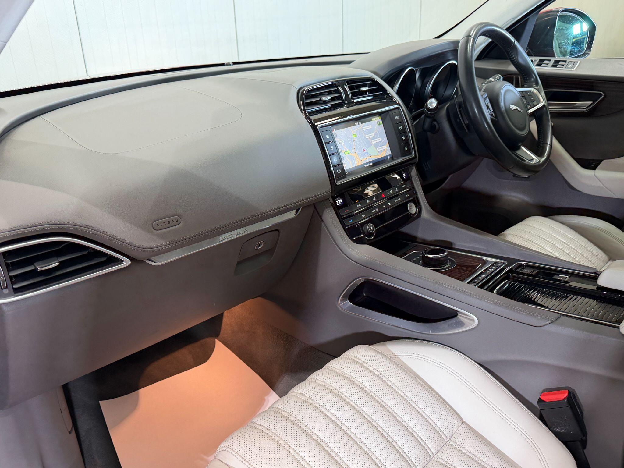 Jaguar F-Pace view 18