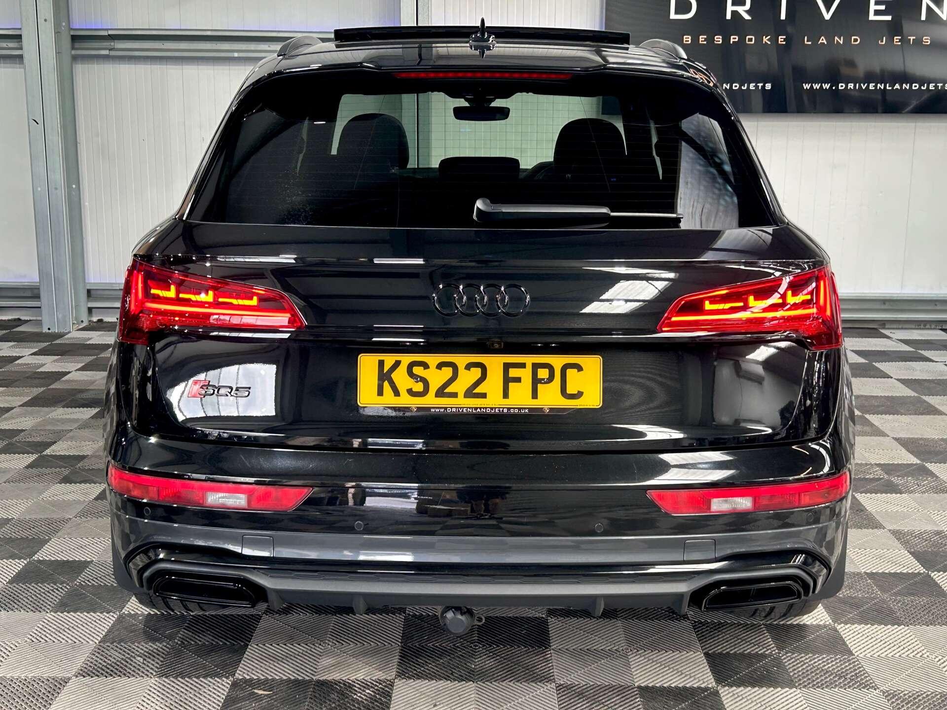 Audi Q5 view 14