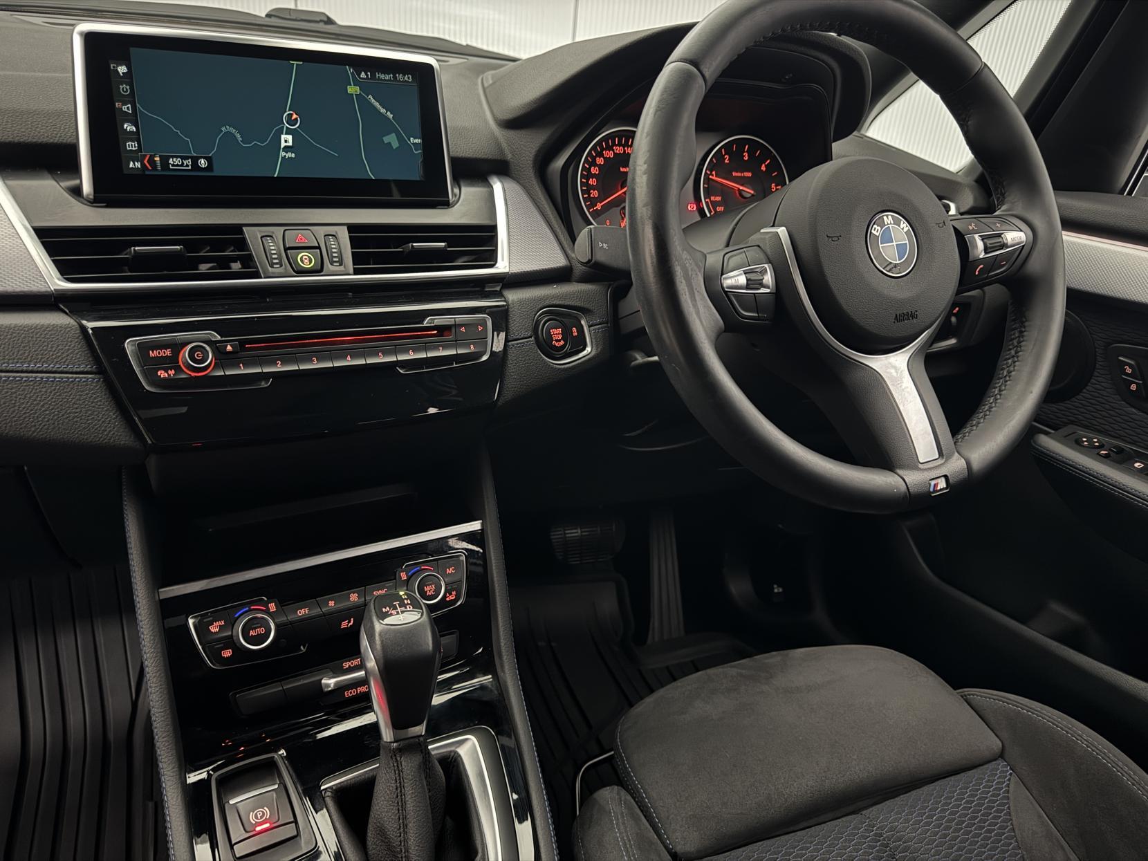BMW 2 Series view 67