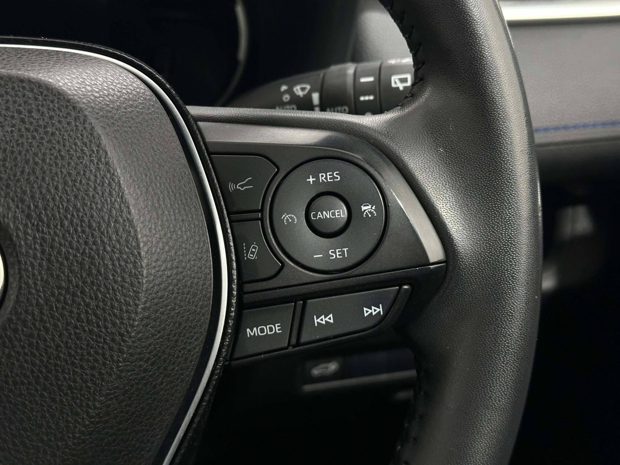 Toyota Rav4 view 16