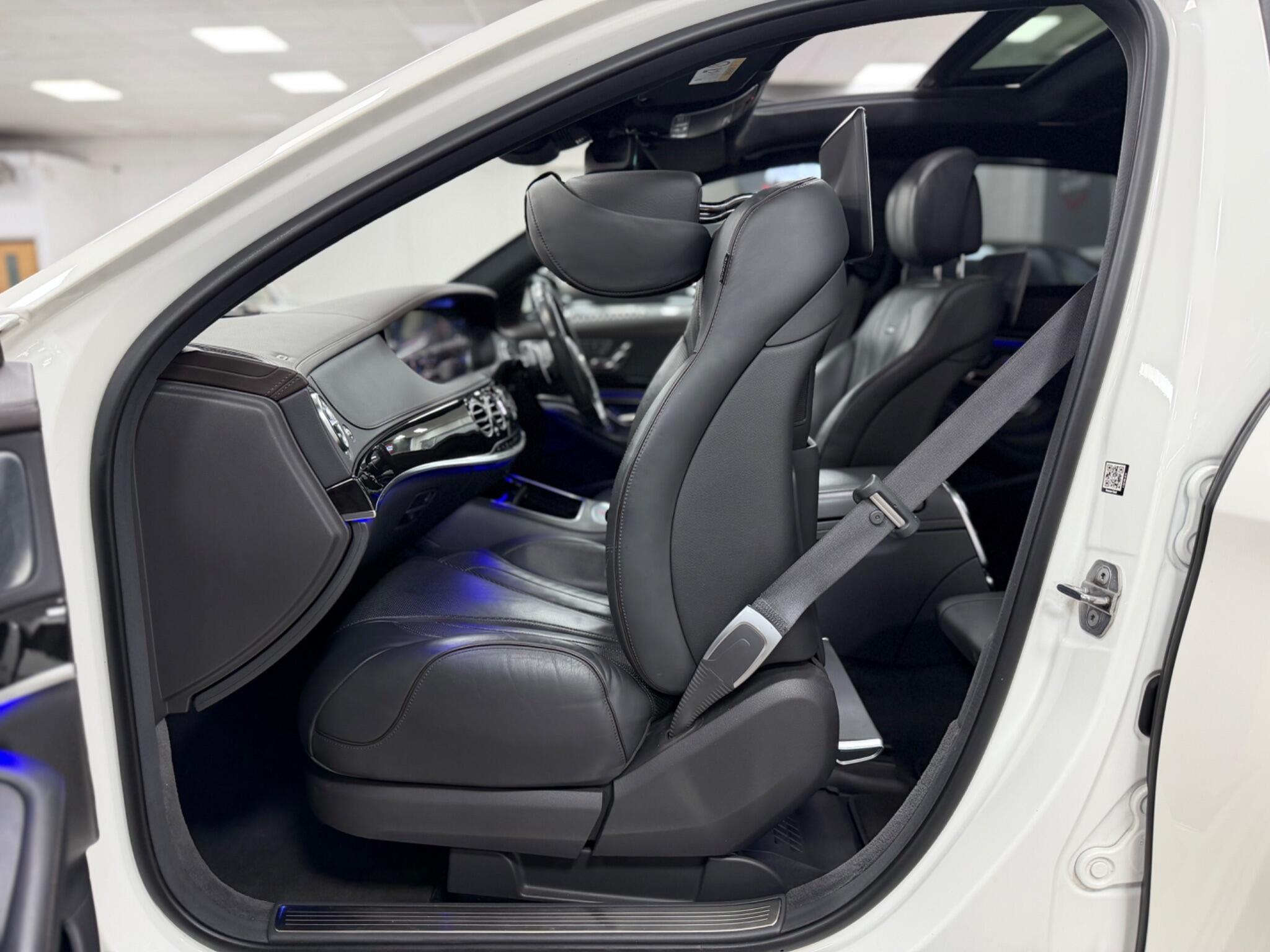 Mercedes-Benz S-Class view 43