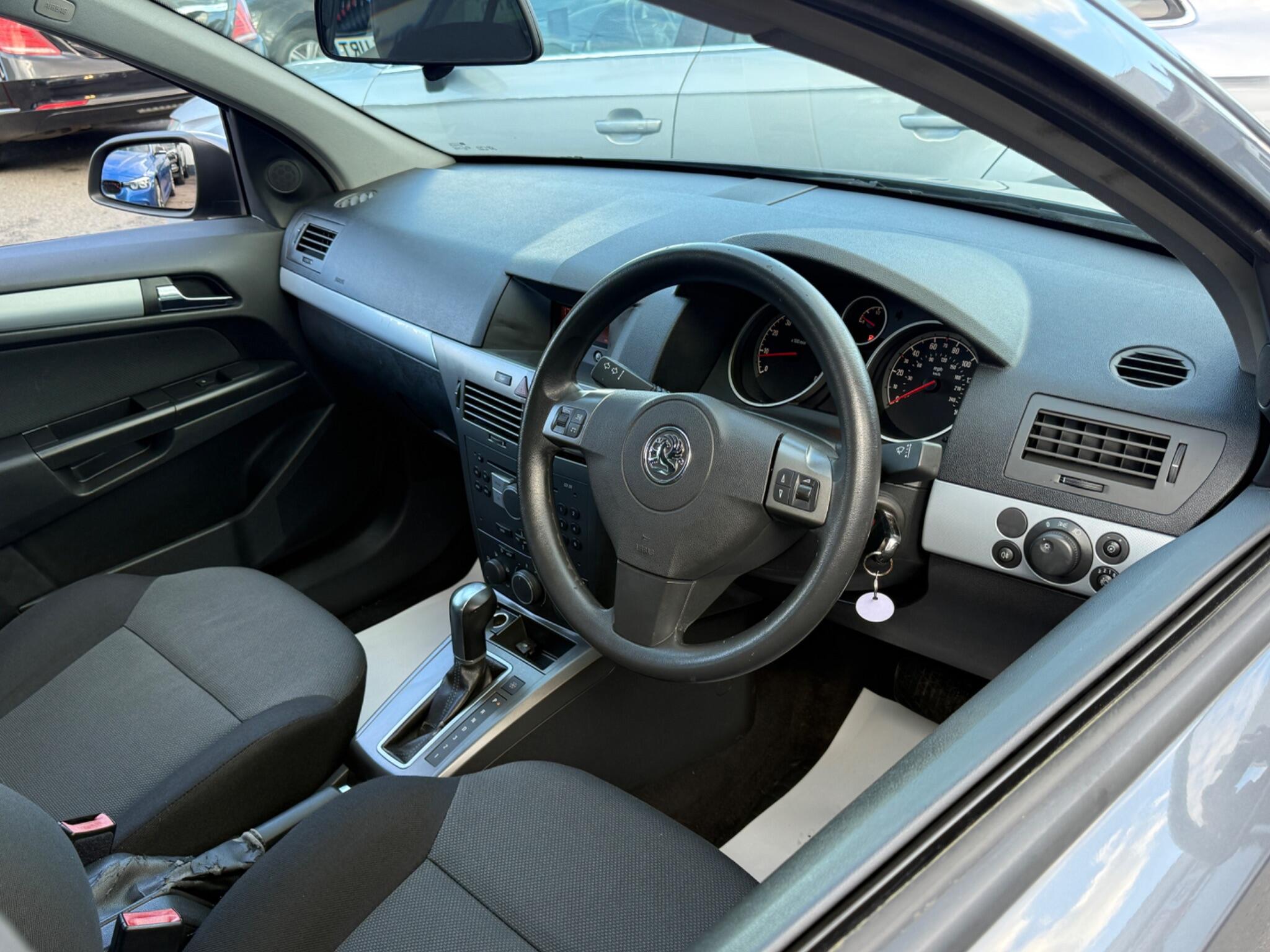 Vauxhall Astra - Image 3