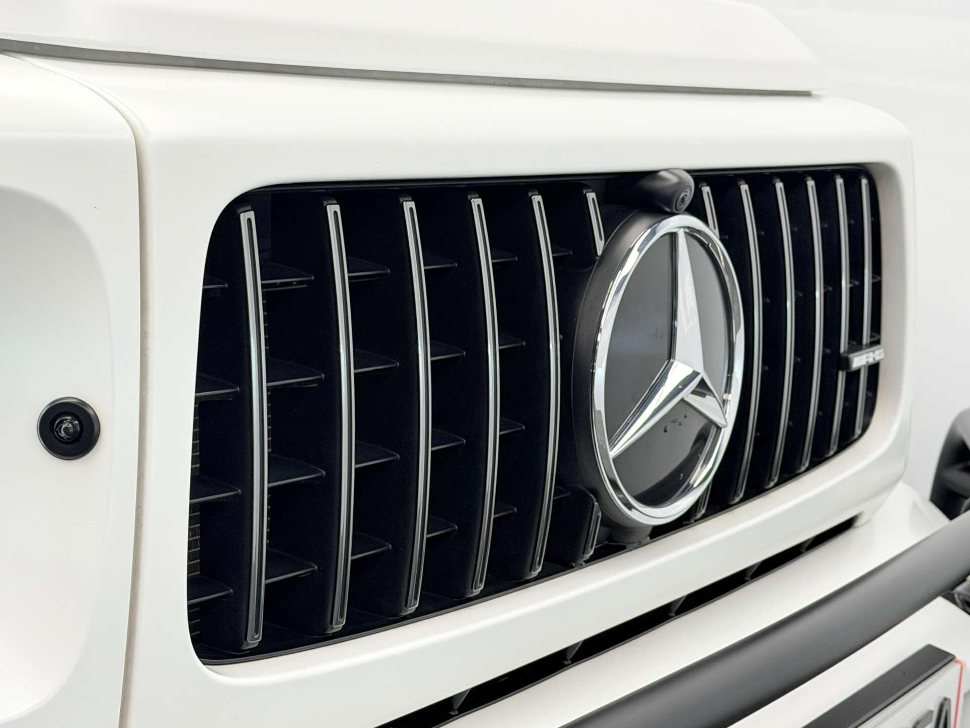 Mercedes-Benz G-Class view 39